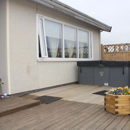 Stori-Bakki Guesthouse-With Hot Tub Egilsstaðir Exteriör bild