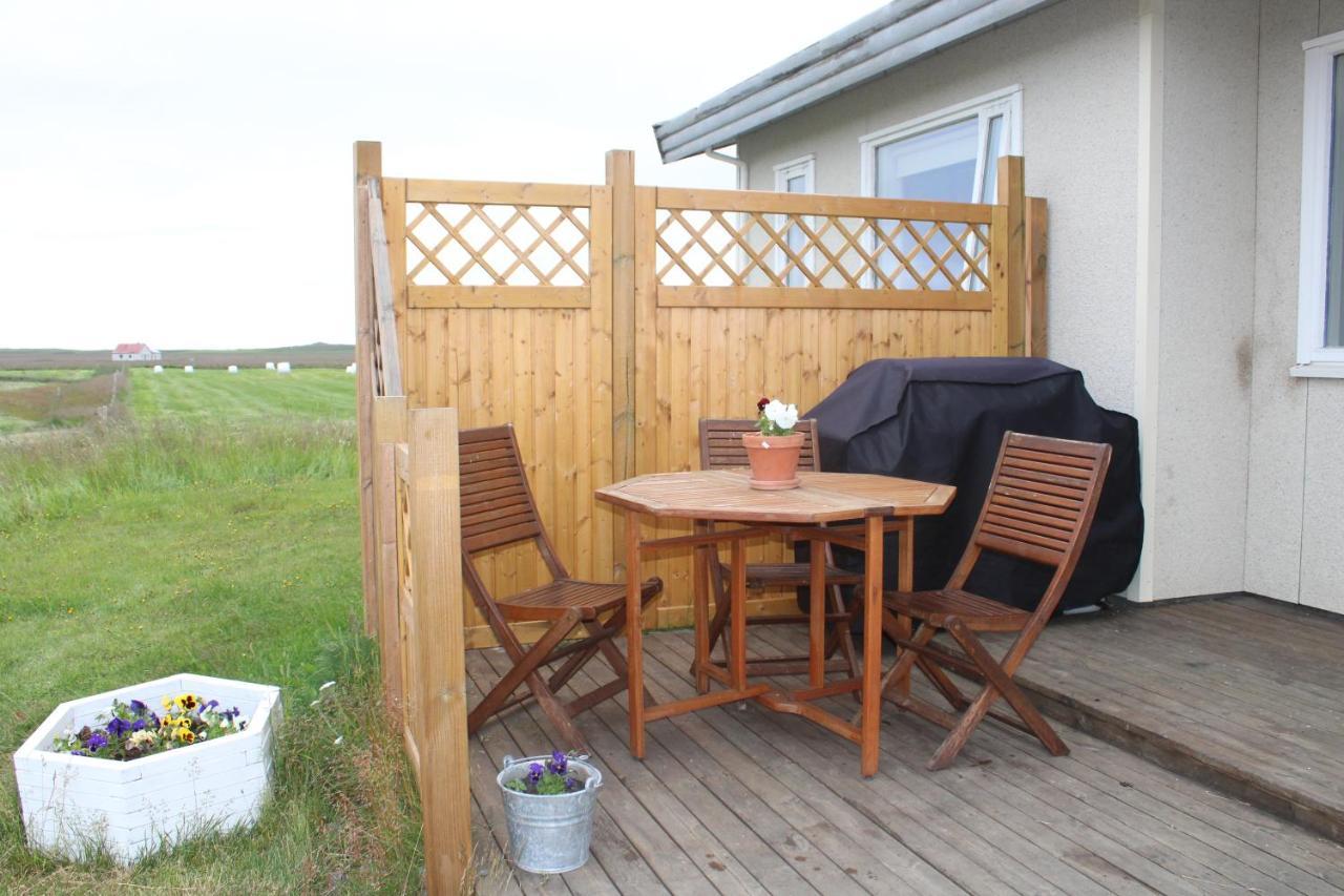 Stori-Bakki Guesthouse-With Hot Tub Egilsstaðir Exteriör bild